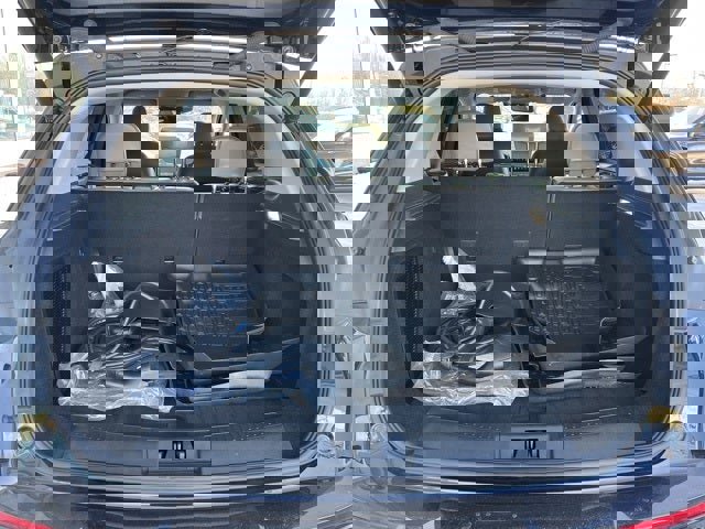 Used 2025 Lincoln Corsair Grand Touring image 11