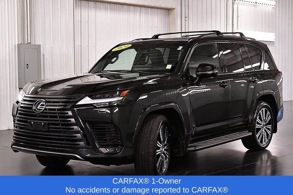 Used 2024 Lexus LX 600 4WD w/ Appearance Package image 3
