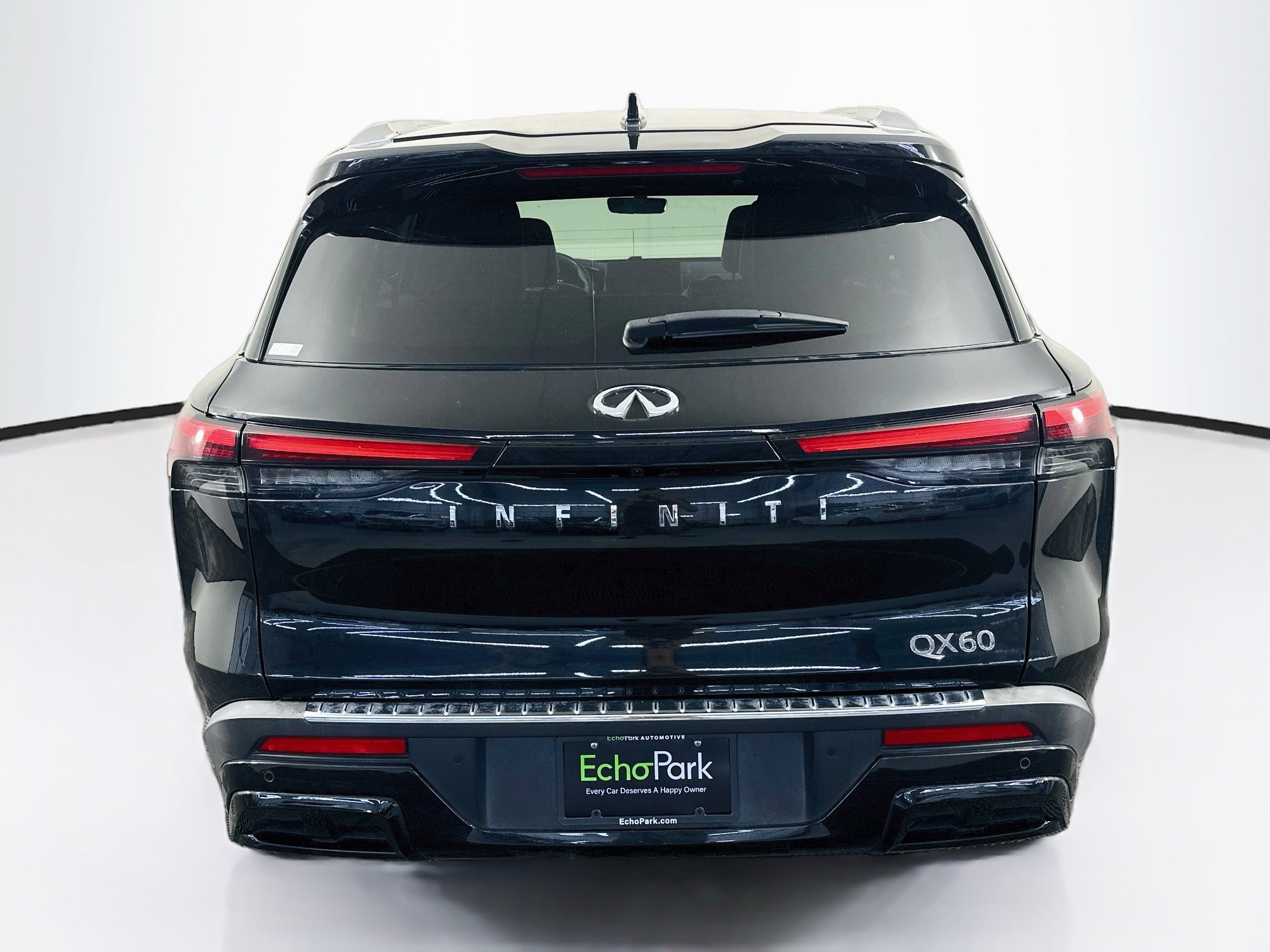 Used 2023 INFINITI QX60 Luxe w/ Performance Audio Package FWD image 7