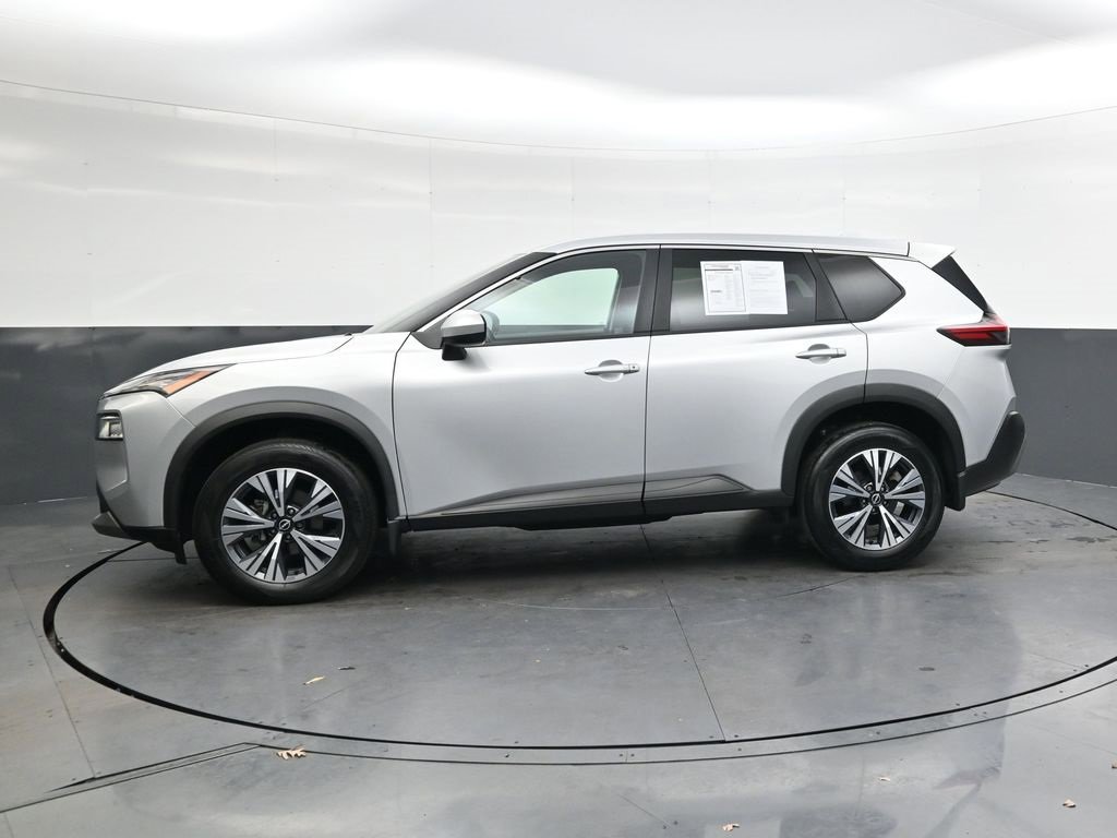Used 2023 Nissan Rogue SV image 8