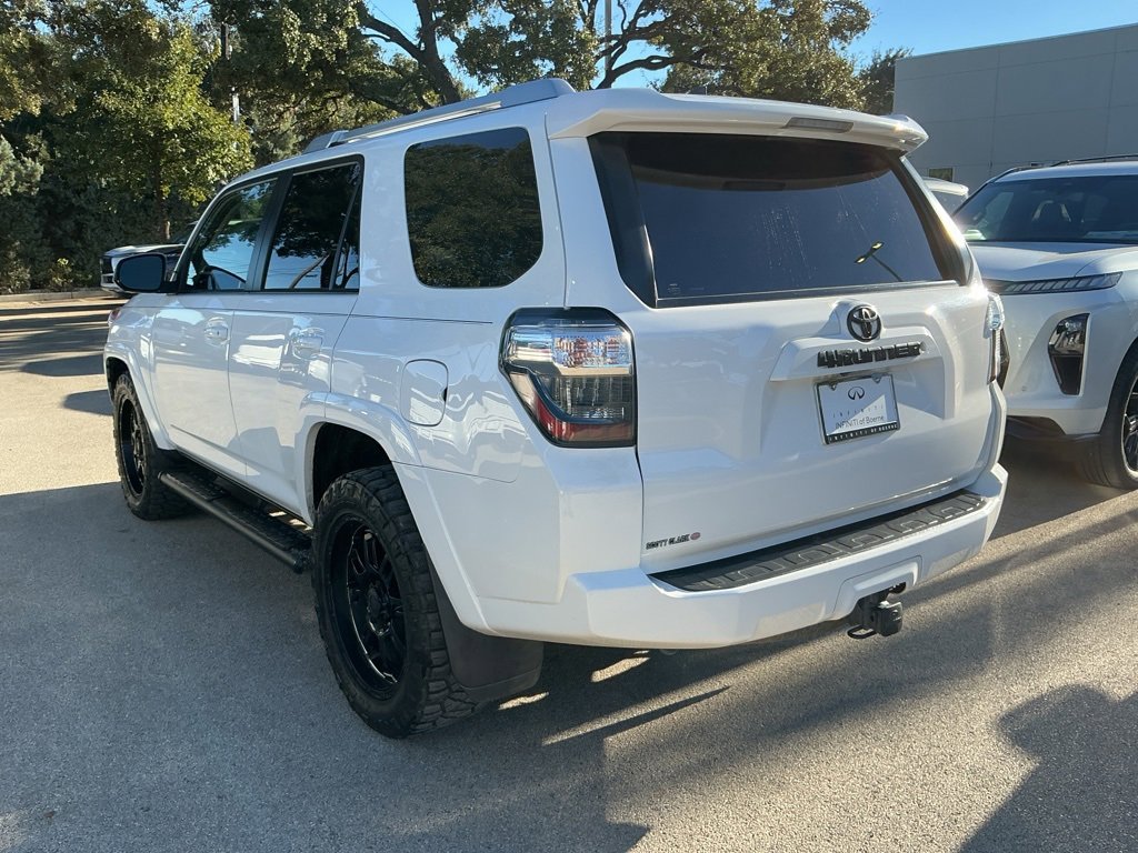 Used 2016 Toyota 4Runner SR5 image 5