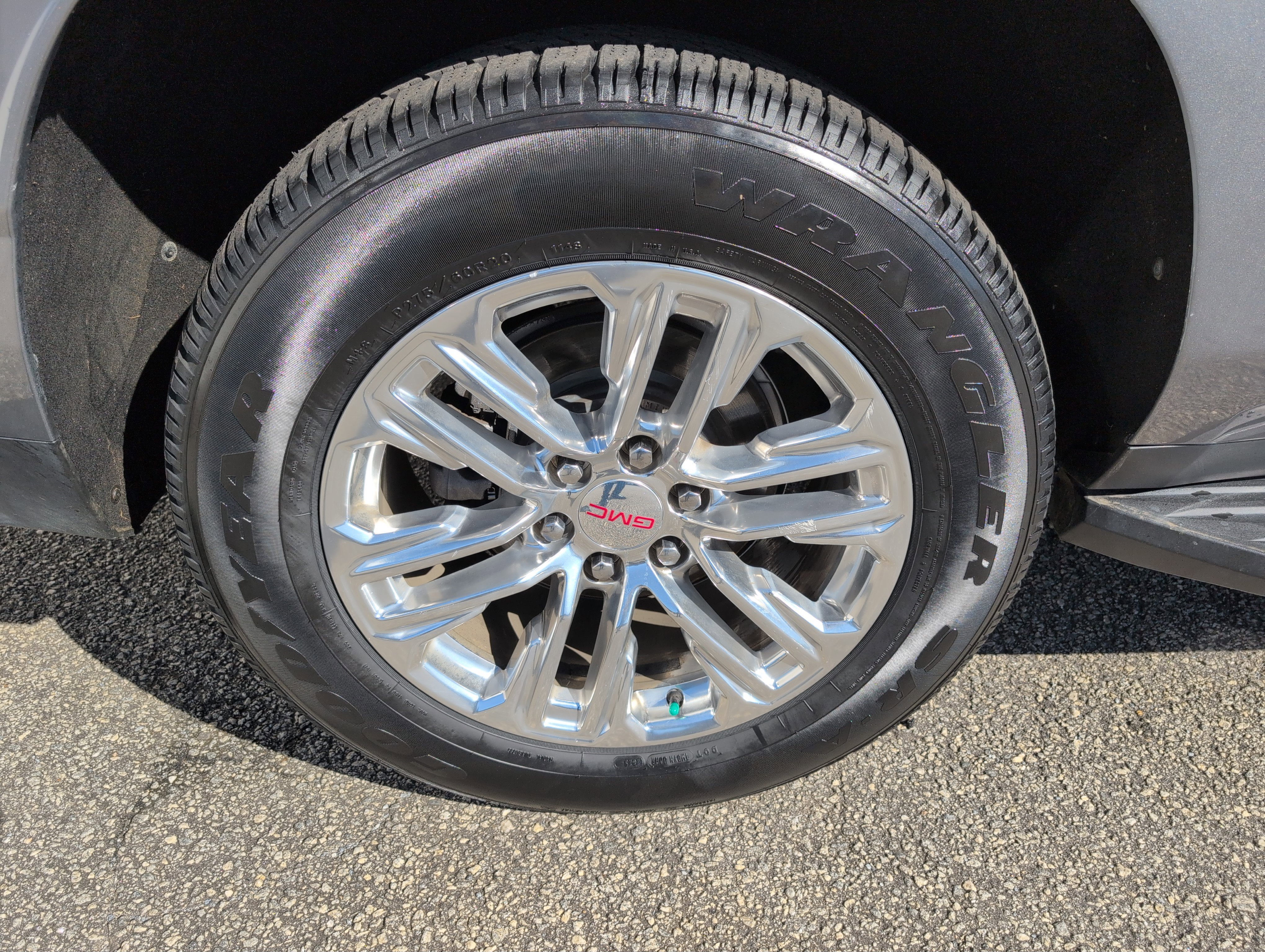 Used 2021 GMC Yukon XL SLT w/ SLT Luxury Plus Package image 12