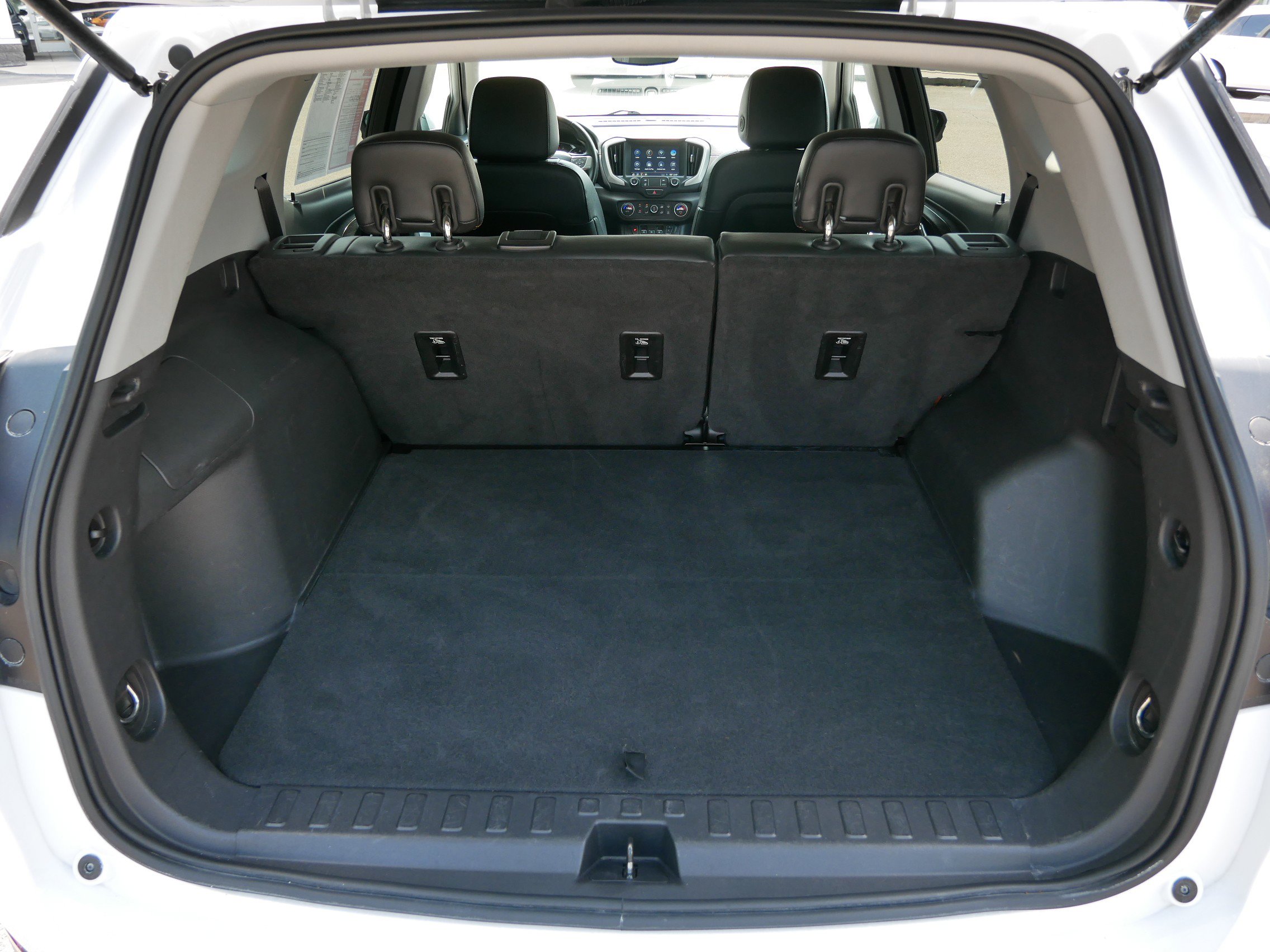 Used 2019 GMC Terrain SLT image 13