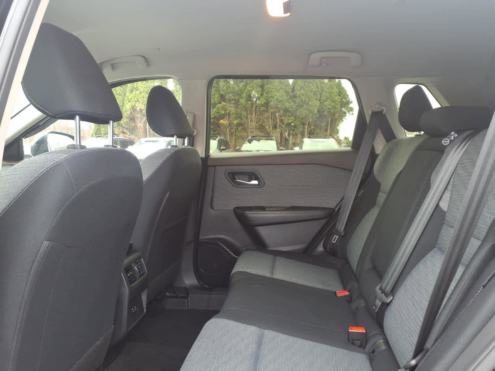 Certified 2023 Nissan Rogue SV AWD/4WD image 18