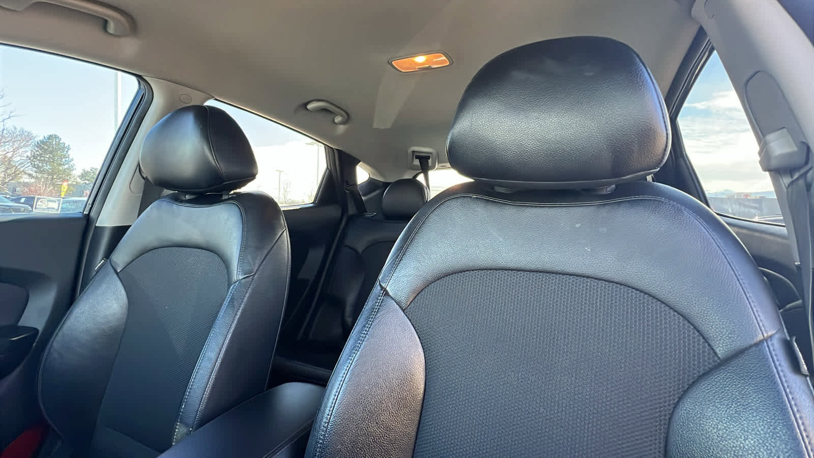 Used 2015 Hyundai Tucson SE image 11