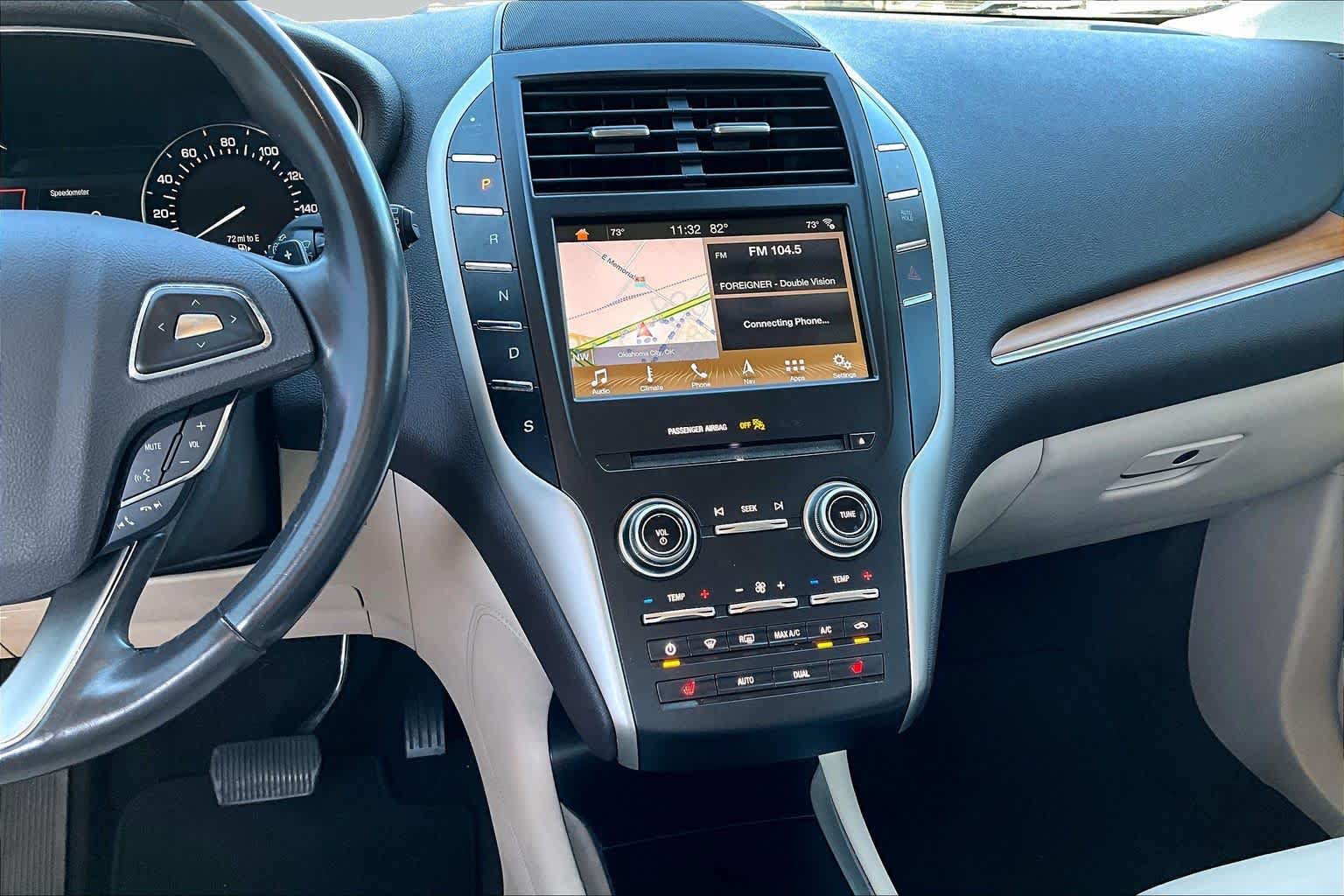 Used 2019 Lincoln MKC Select w/ Select Plus Package FWD image 6
