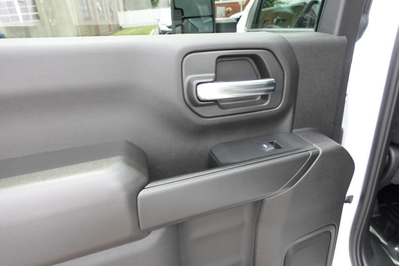 Used 2024 GMC Sierra 2500 Pro w/ Convenience Package image 19
