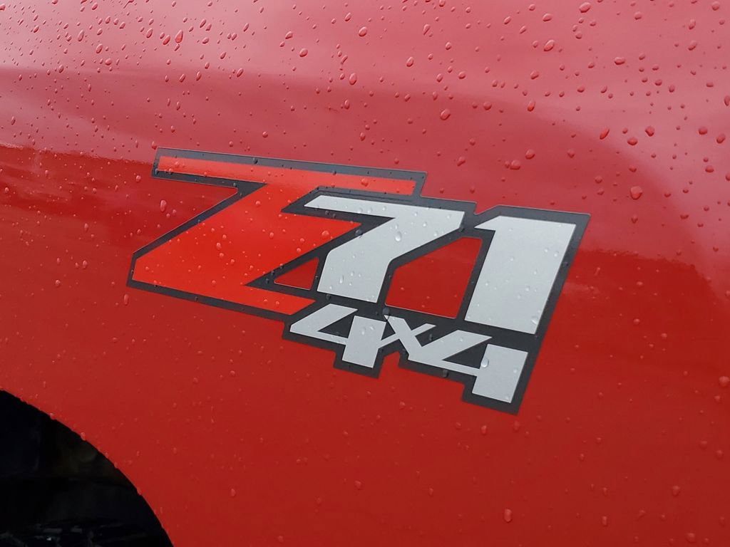 Used 2011 Chevrolet Silverado 2500 LTZ w/ LTZ Plus Package AWD/4WD image 33