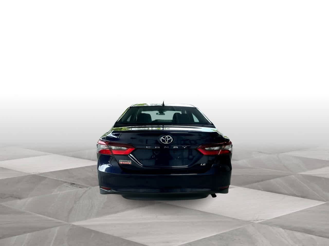 Used 2021 Toyota Camry LE FWD image 7