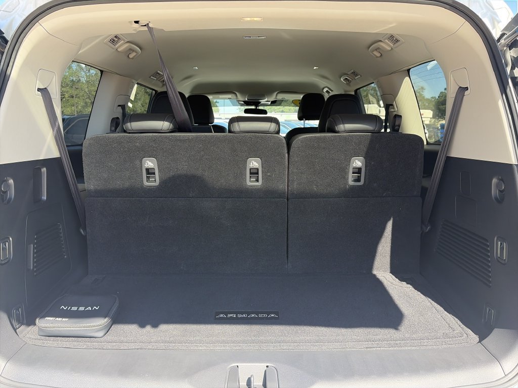 Used 2025 Nissan Armada SV RWD image 29