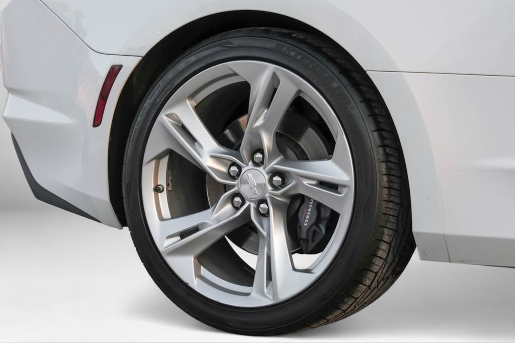 Used 2022 Chevrolet Camaro SS RWD image 61