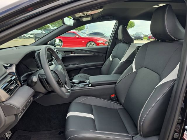 Used 2026 Toyota Camry SE w/ Convenience Package image 14