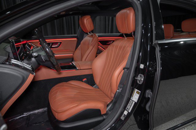 Certified 2026 Mercedes-Benz S 500 4MATIC image 9