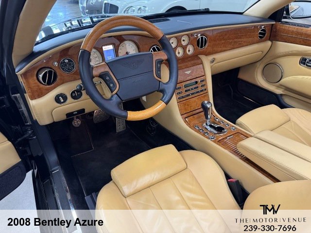 Used 2008 Bentley Azure RWD image 22