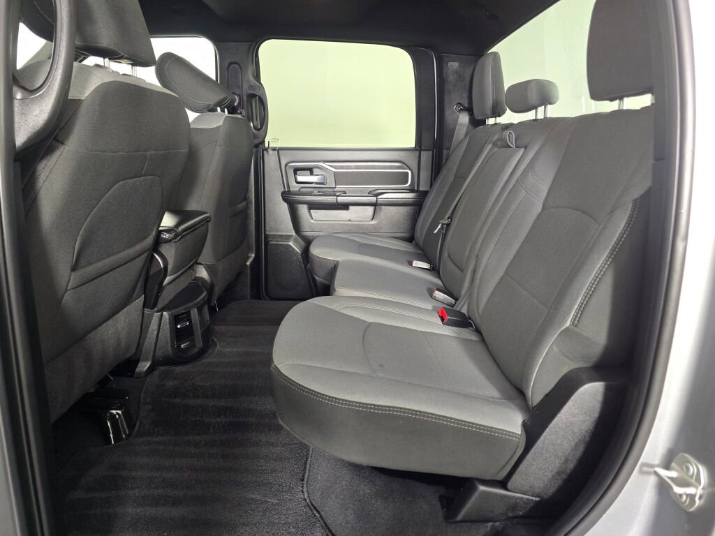 Used 2024 RAM 3500 Big Horn image 36