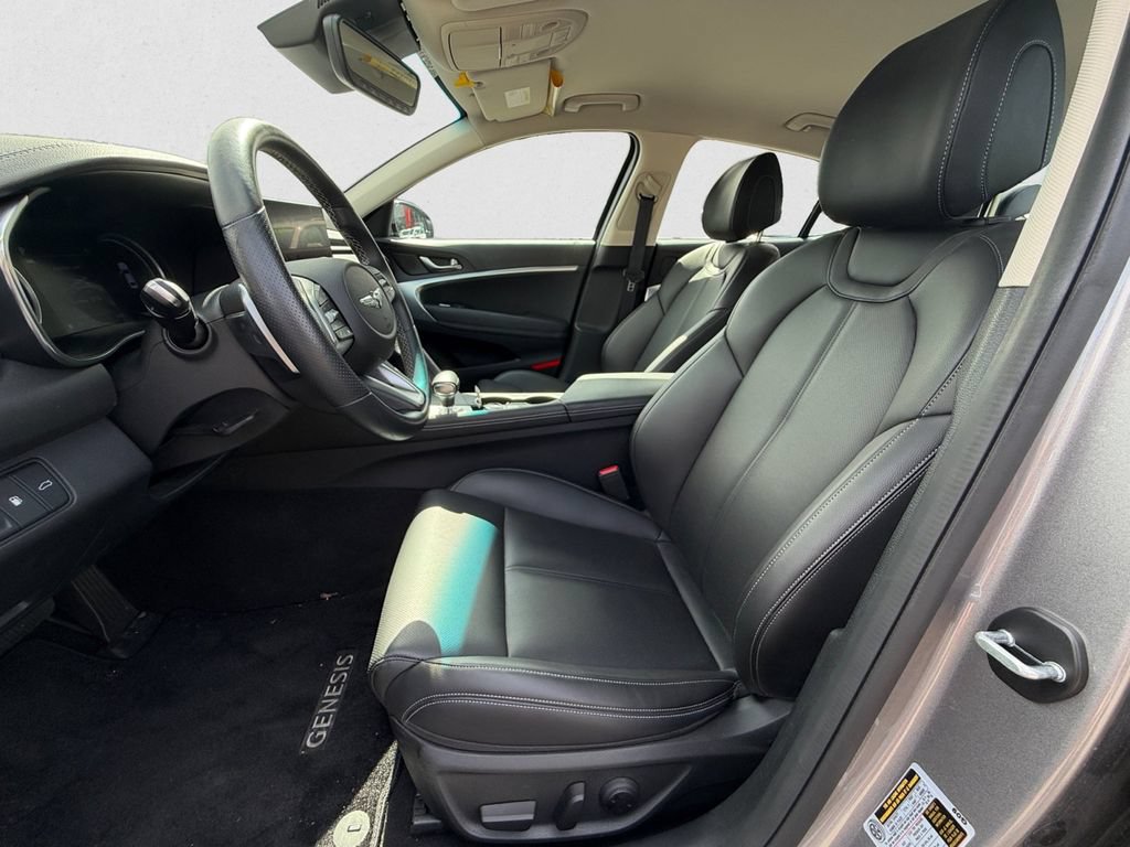 Used 2023 Genesis G70 2.0T AWD/4WD image 9