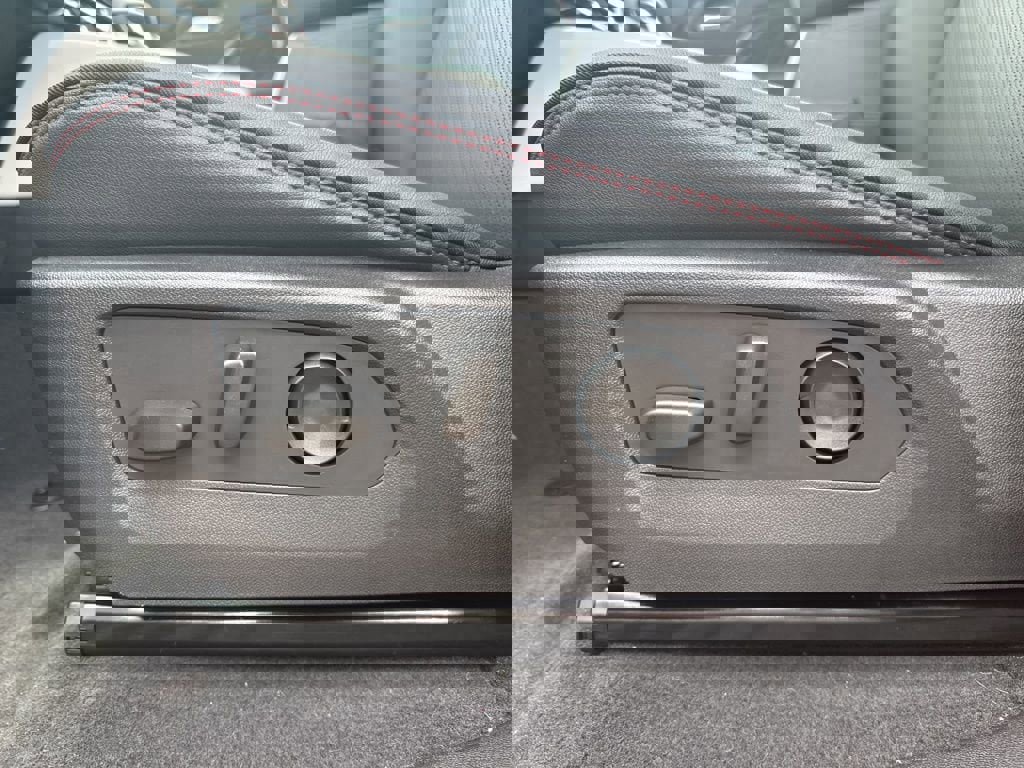 New 2026 GMC Canyon AT4X image 23