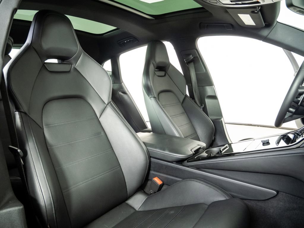 Certified 2025 Porsche Panamera 4 image 22