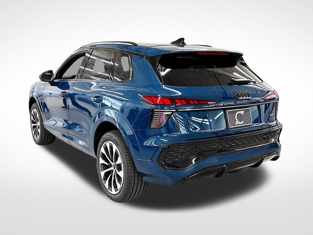 New 2026 Audi Q3 quattro 2.0T AWD/4WD image 3