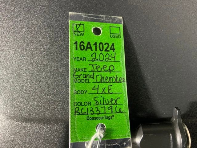 Used 2024 Jeep Grand Cherokee Limited 4xe w/ Luxury Tech Group II image 50