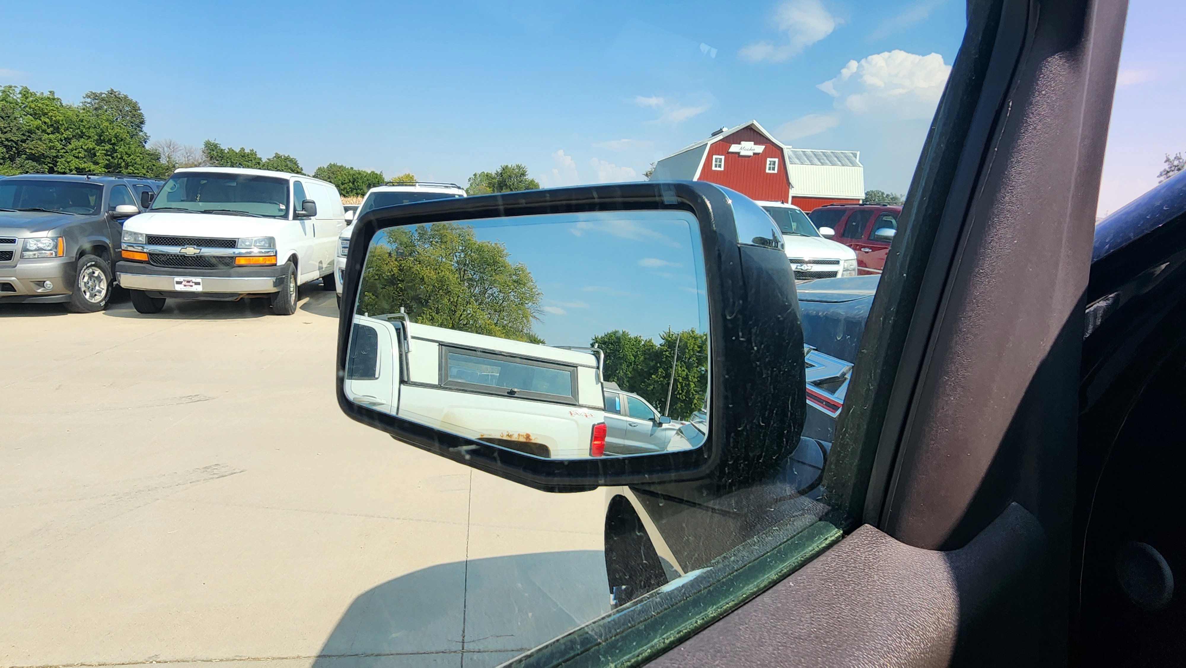Used 2025 Chevrolet Silverado 1500 LTZ w/ Z71 Off-Road Package image 9