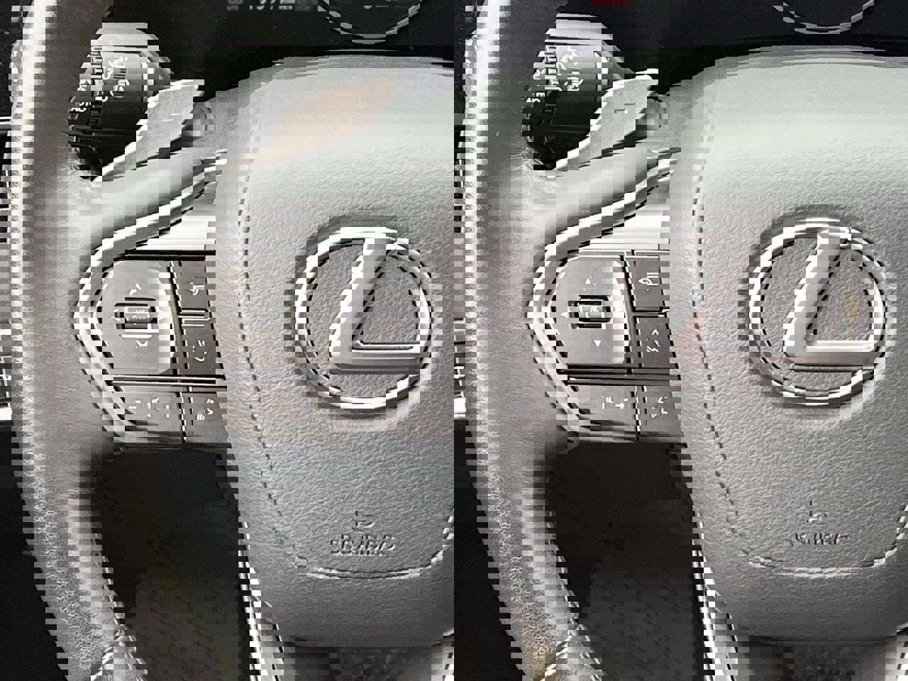 Used 2024 Lexus RX 350 Premium image 12