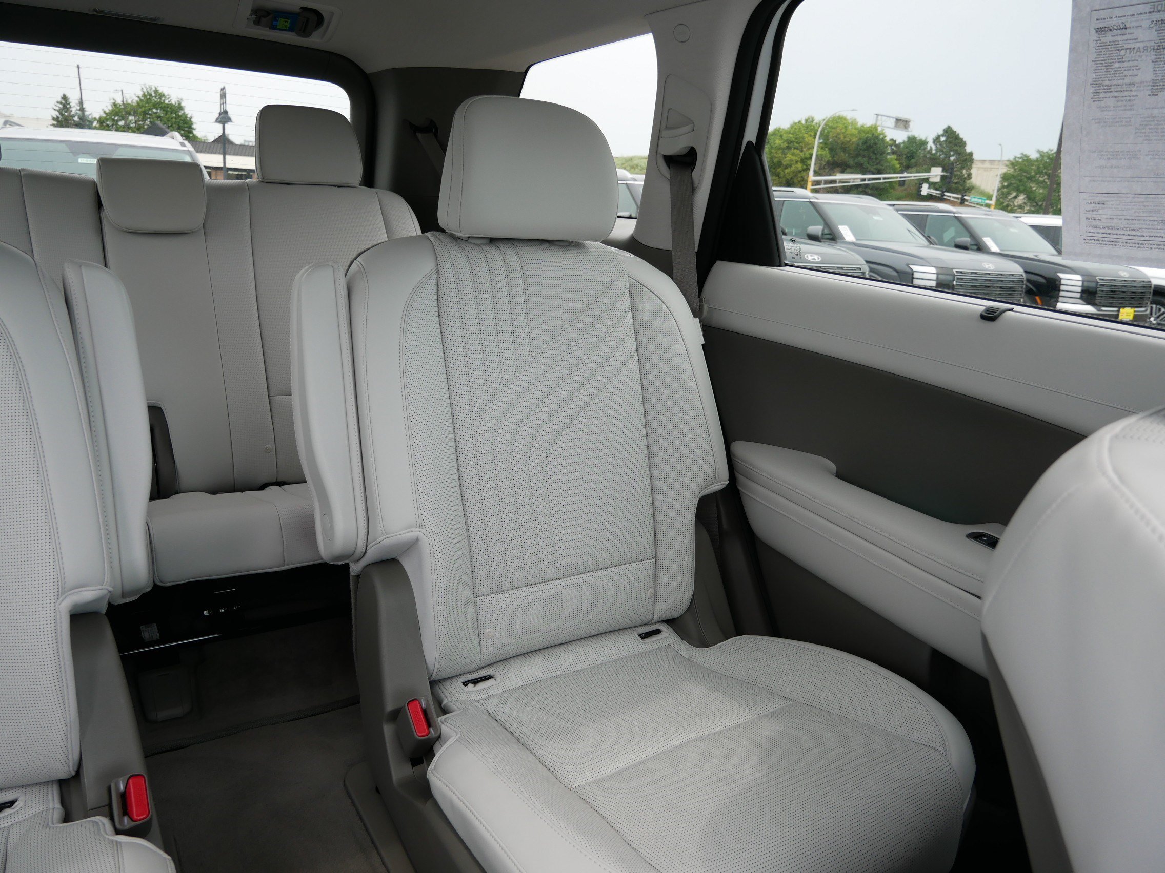 Certified 2026 Hyundai Palisade SEL Premium AWD/4WD image 14