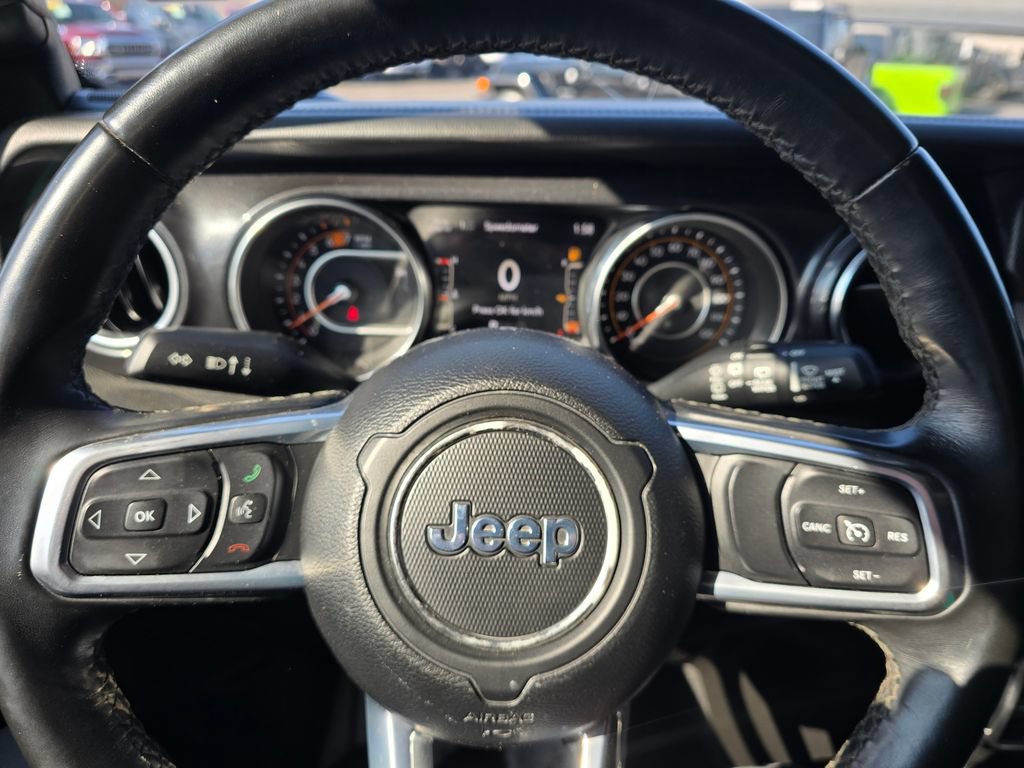 Used 2021 Jeep Wrangler Unlimited Sahara AWD/4WD image 13