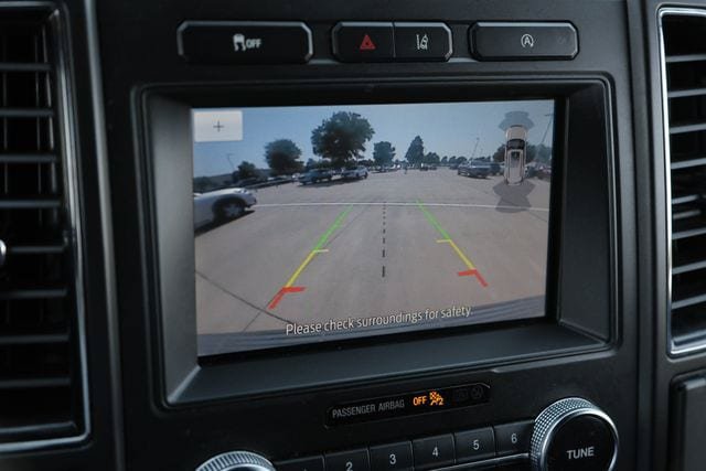 Used 2020 Ford Expedition Limited w/ Equipment Group 301A RWD image 17