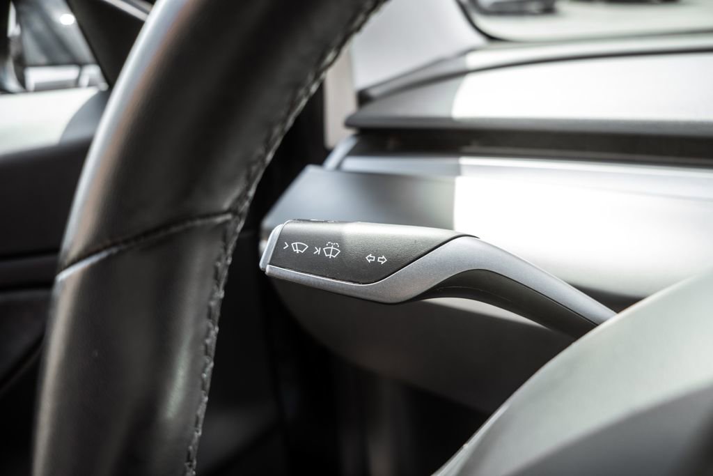 Used 2018 Tesla Model 3 Long Range AWD/4WD image 22