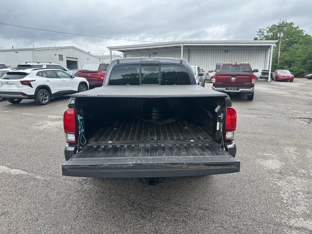 Used 2021 Toyota Tacoma SR AWD/4WD image 7