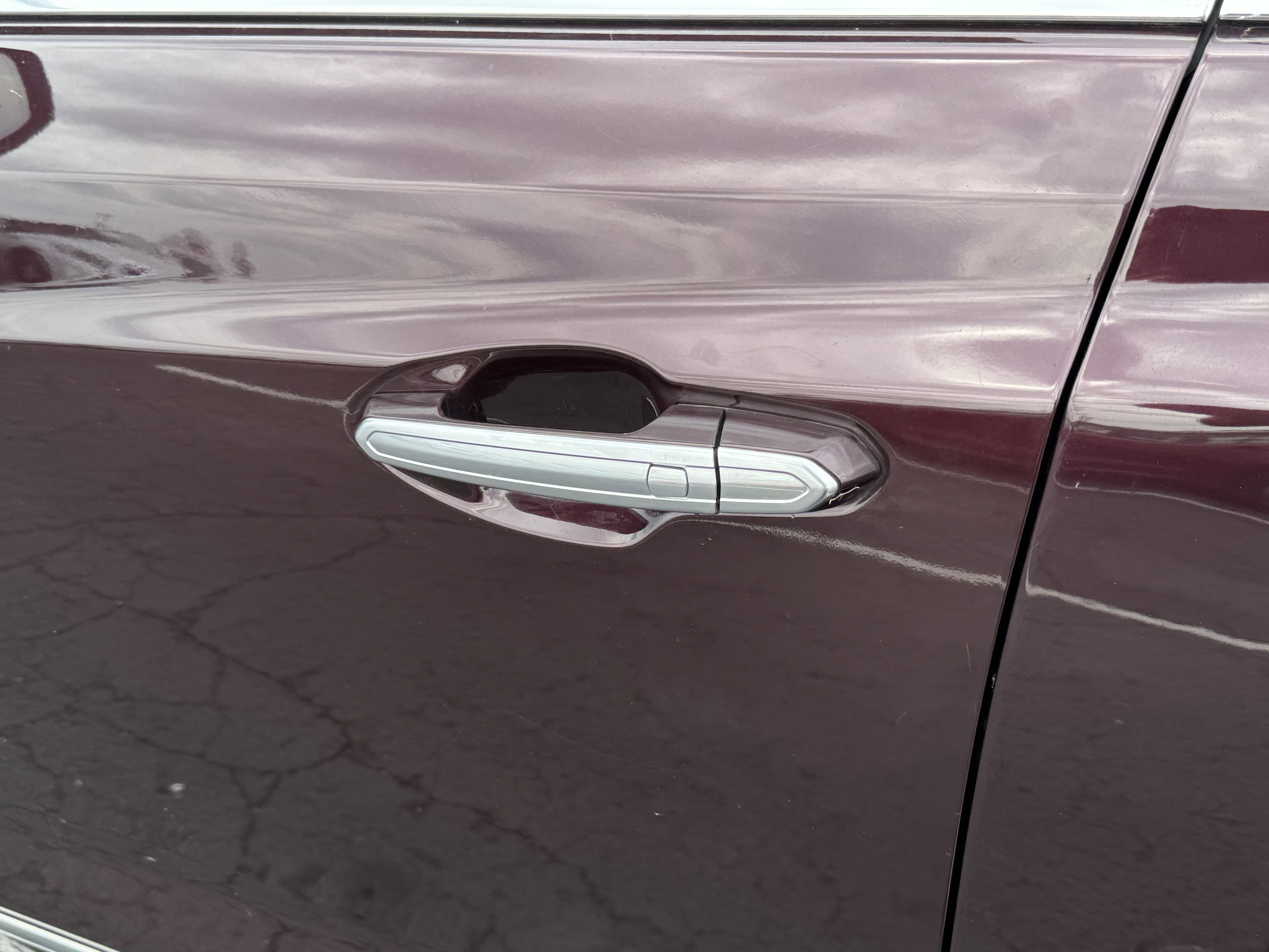 Used 2017 Cadillac XT5 Luxury w/ Driver Awareness Package image 17