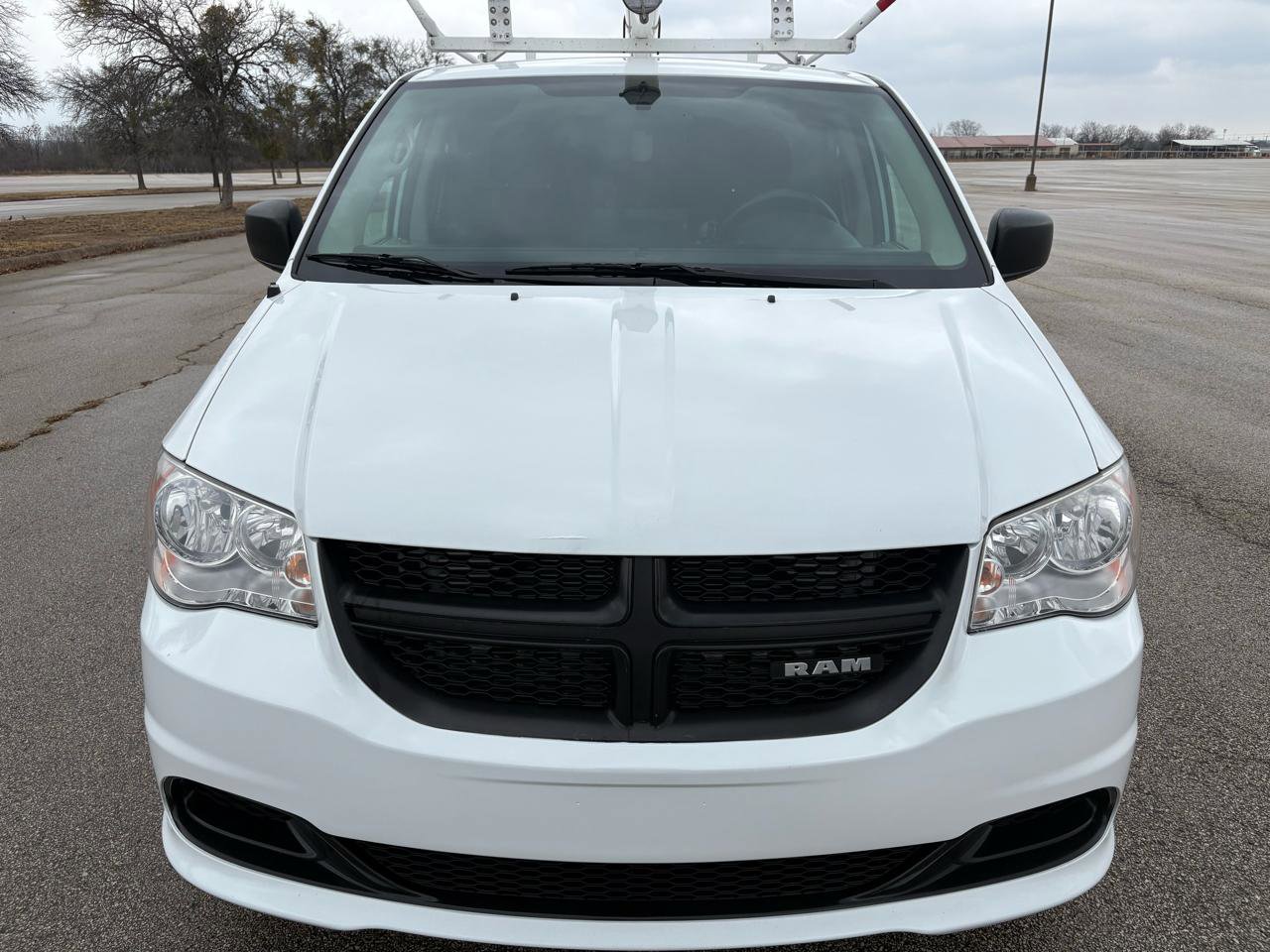 Used 2013 RAM C/V Tradesman image 23