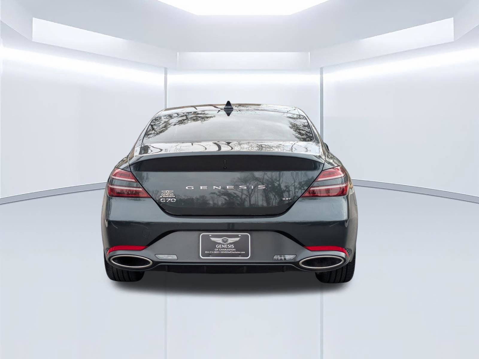 Used 2023 Genesis G70 3.3T RWD image 5