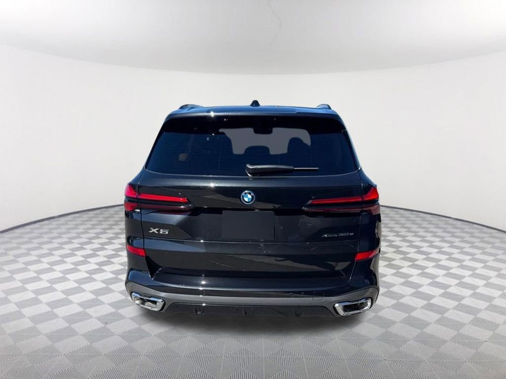 New 2026 BMW X5 xDrive50e w/ M Sport Package image 6