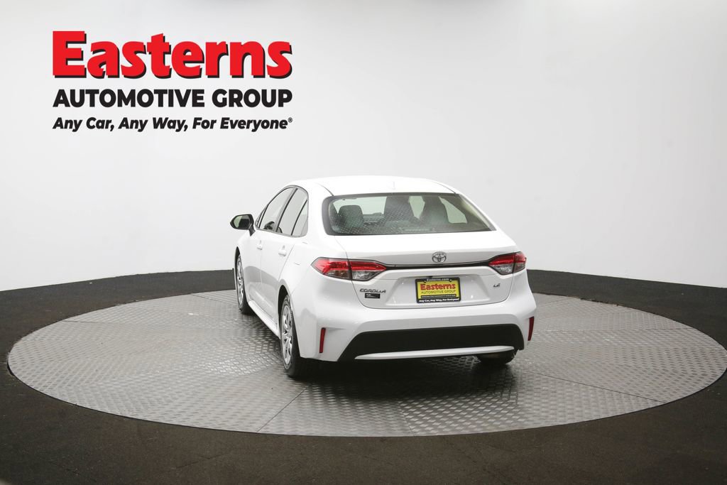 Used 2022 Toyota Corolla LE image 65