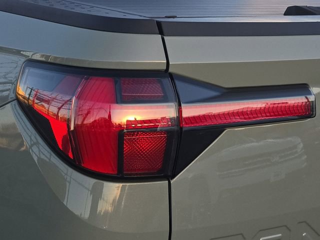 Used 2022 Hyundai Santa Cruz Limited image 10