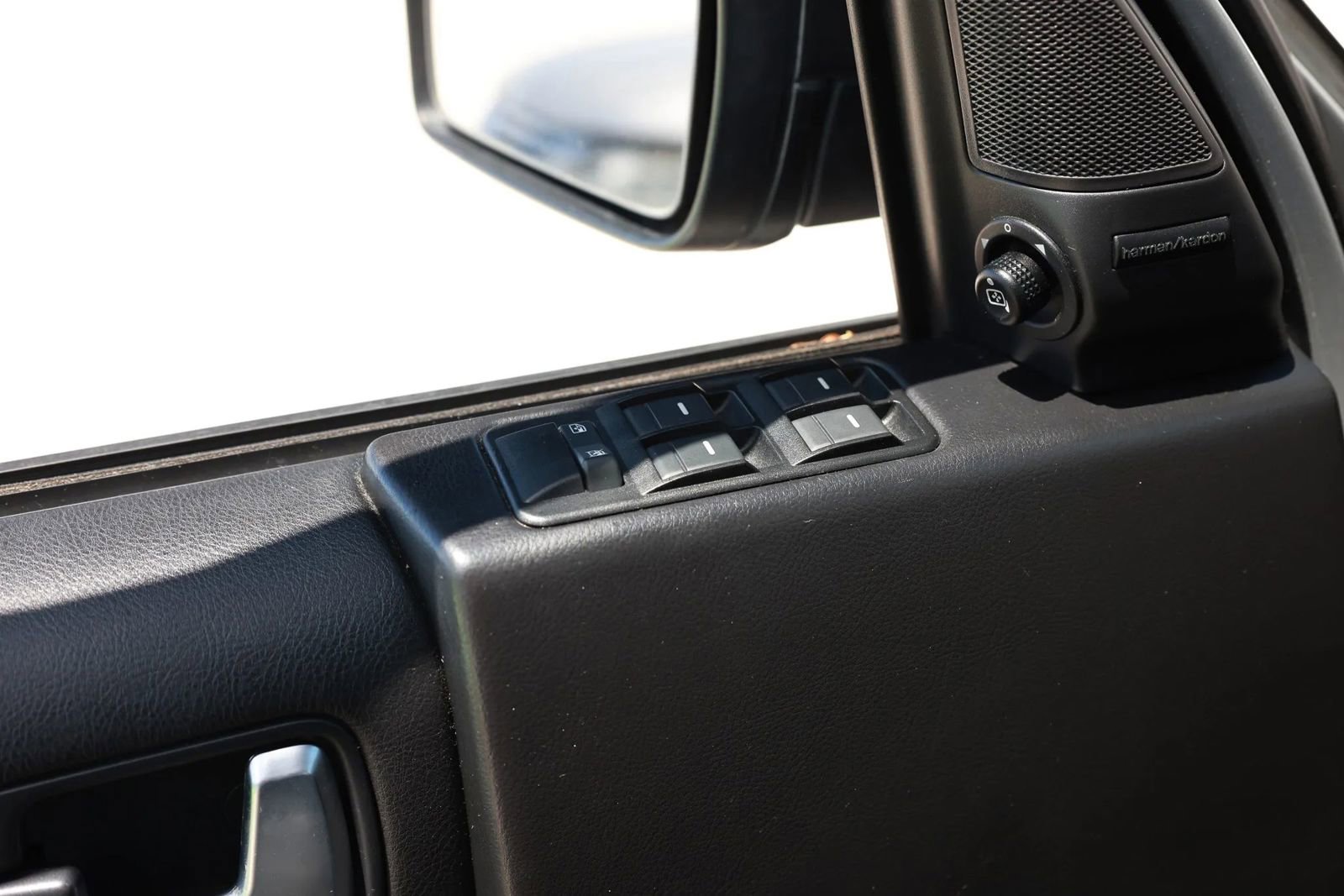 Used 2005 Land Rover LR3 SE AWD/4WD image 43
