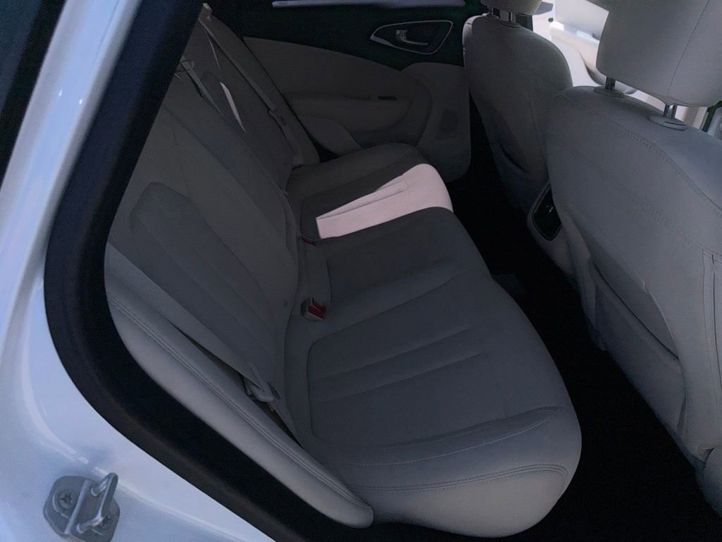 Used 2015 Chrysler 200 Limited w/ Convenience Group FWD image 36