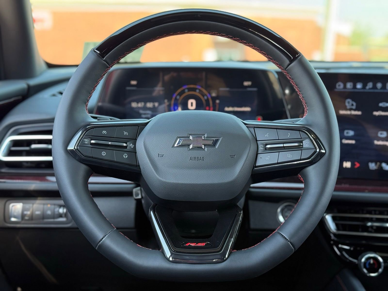 New 2026 Chevrolet Traverse RS image 21