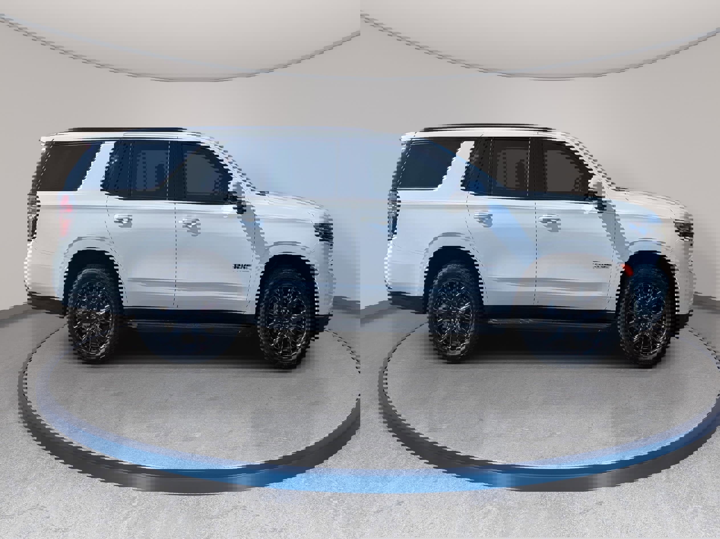 Used 2024 Chevrolet Tahoe RST w/ Luxury Package image 4