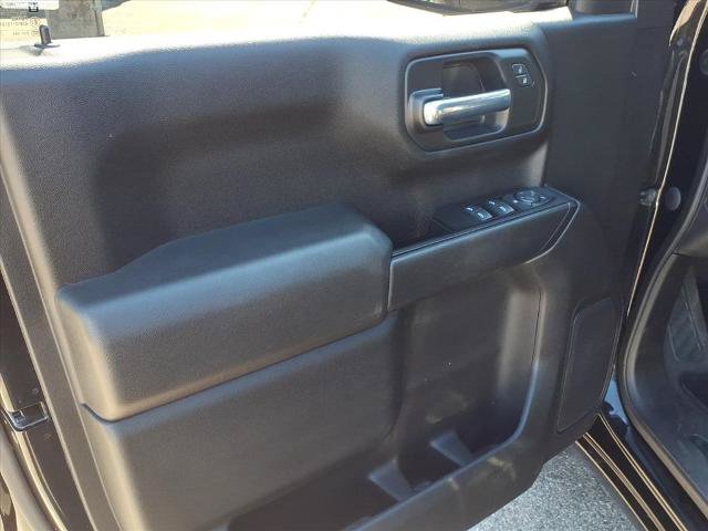 Used 2023 Chevrolet Silverado 1500 Custom AWD/4WD image 4
