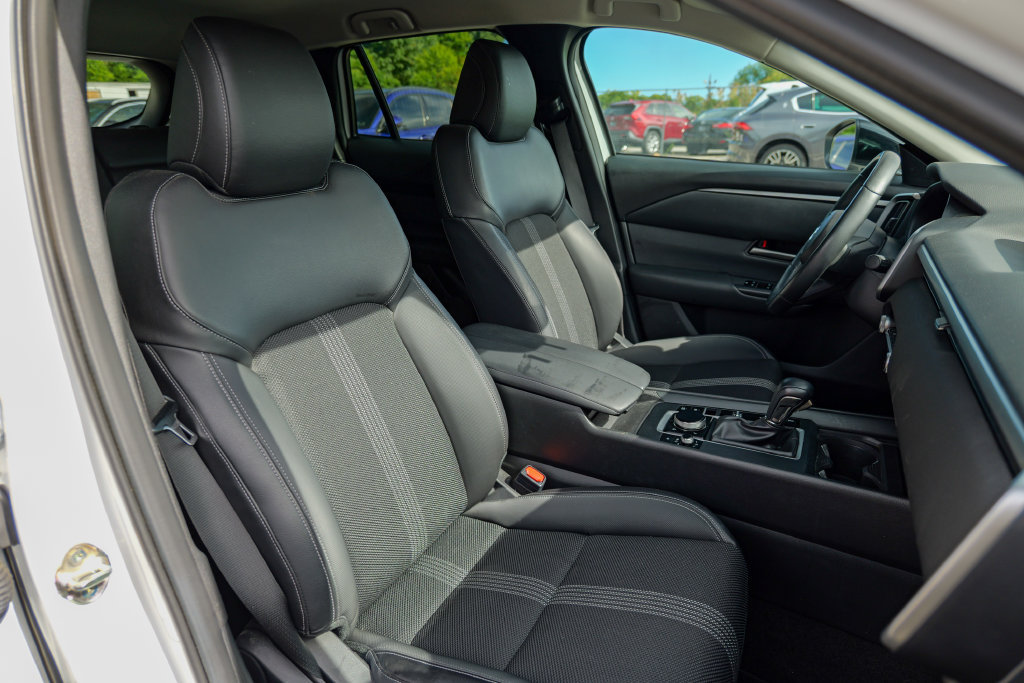 Used 2024 MAZDA CX-50 AWD 2.5 S w/ Cargo Package image 35