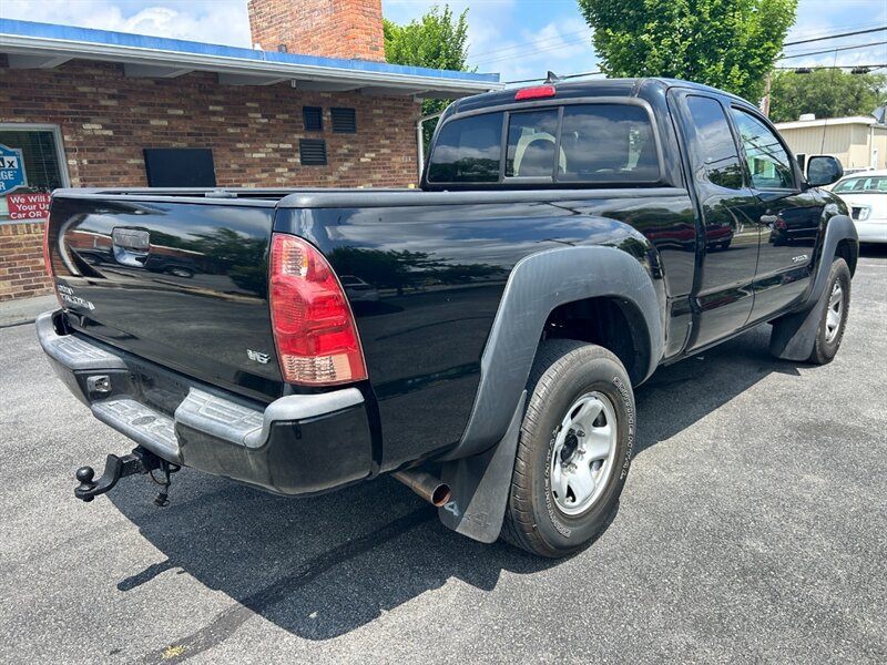 Used 2015 Toyota Tacoma 4x4 Access Cab V6 image 3