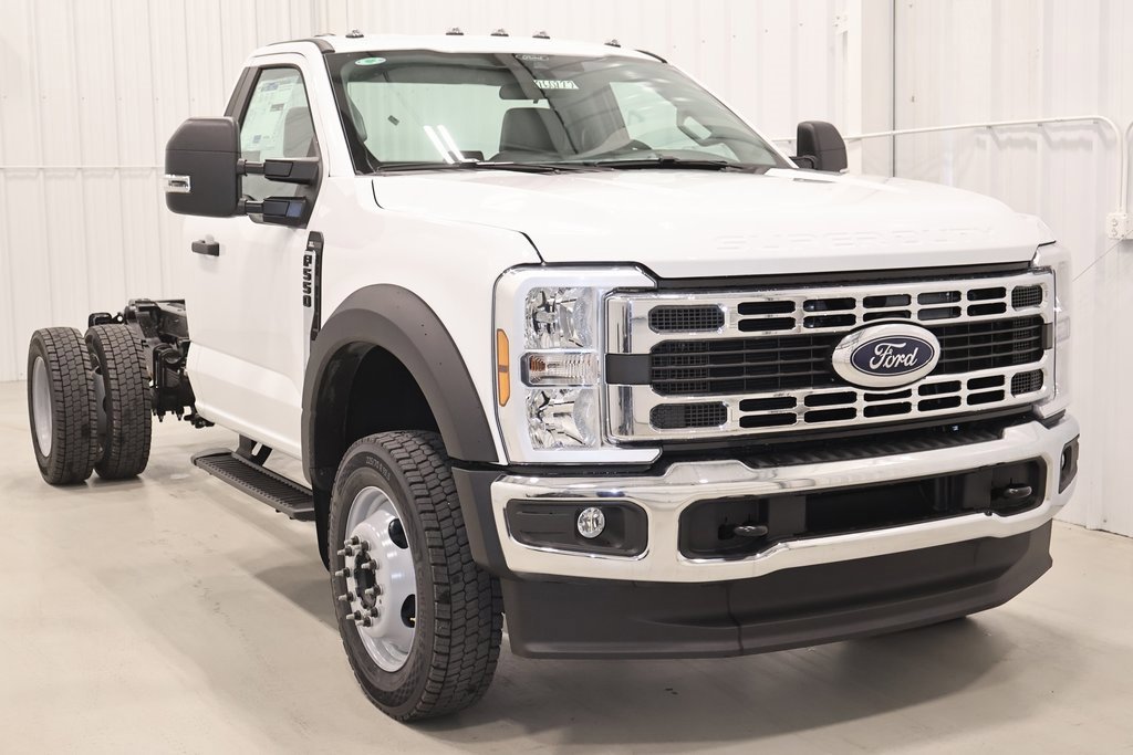 New 2026 Ford F550 4x4 Regular Cab Super Duty image 2