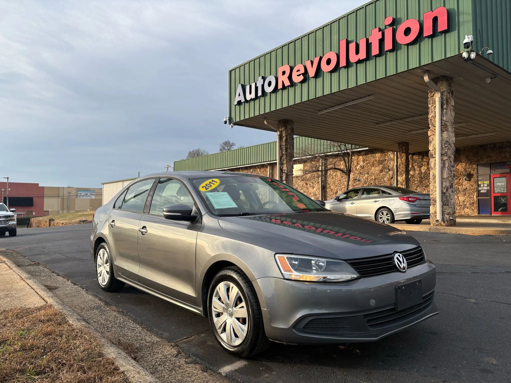 Used 2011 Volkswagen Jetta SE image 1