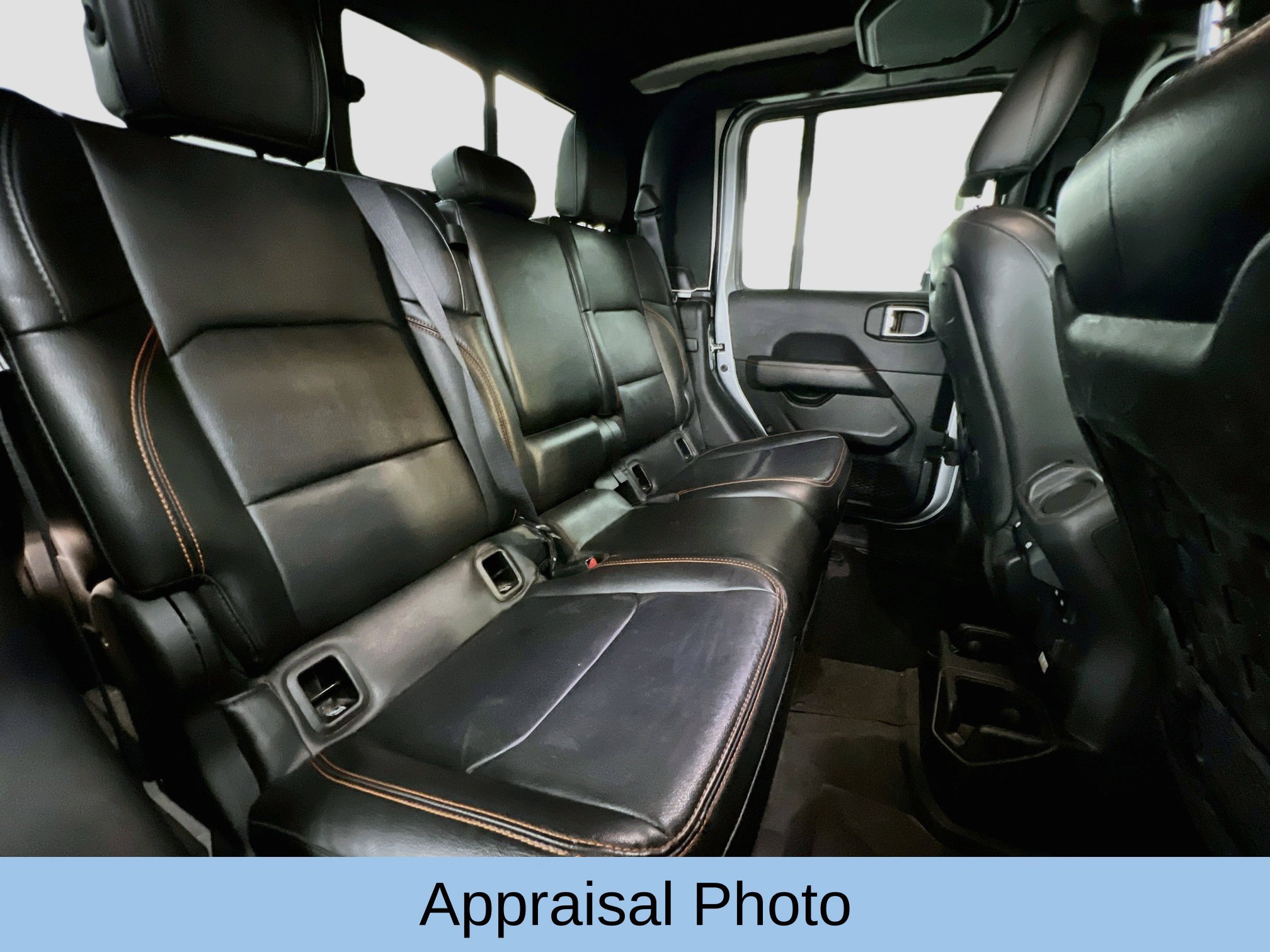 Used 2023 Jeep Gladiator Mojave w/ Cold Weather Group AWD/4WD image 28