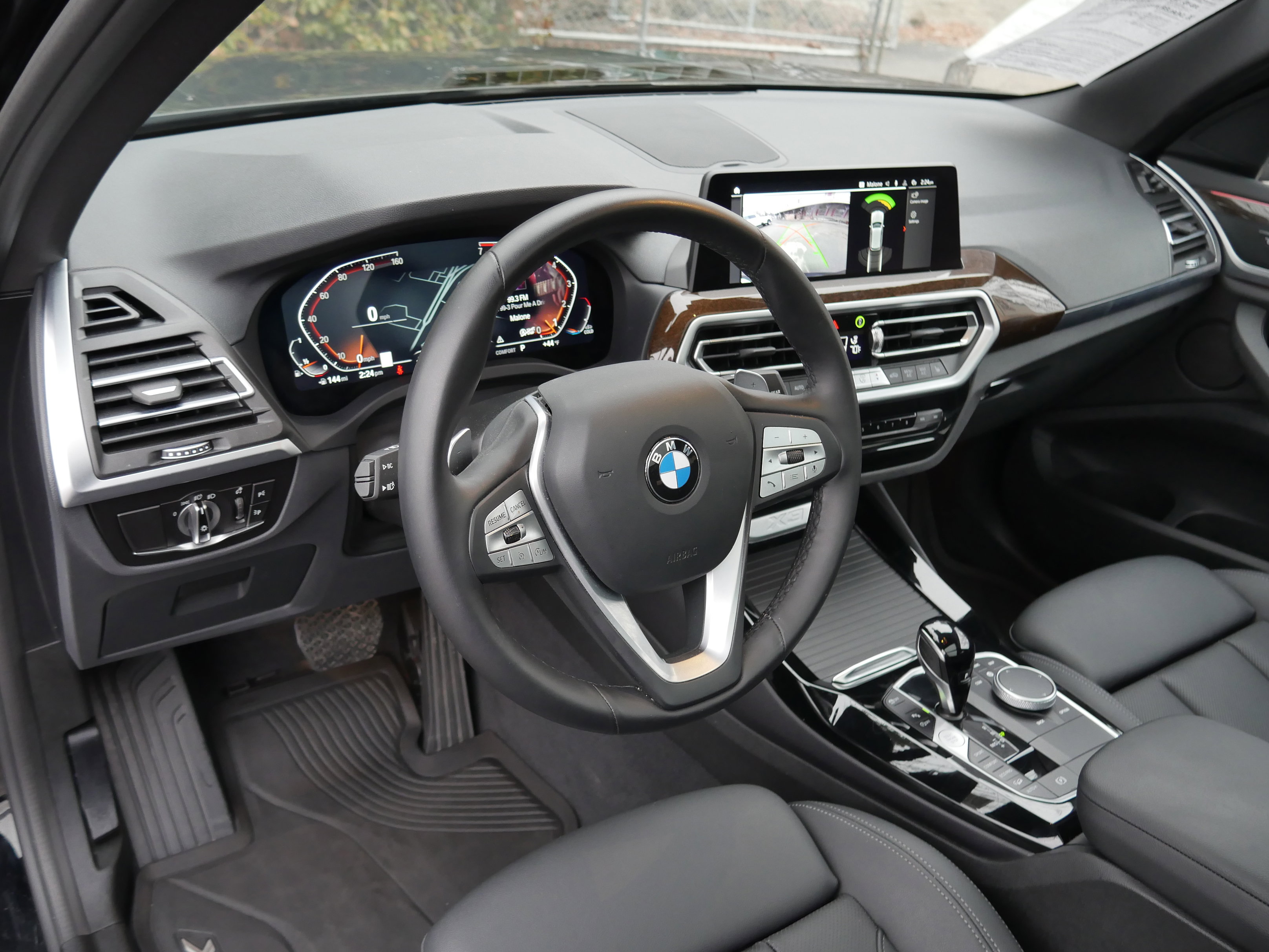 Used 2024 BMW X3 xDrive30i image 4