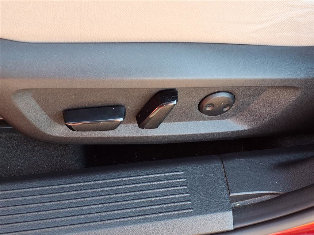Used 2021 Nissan Rogue SV image 5