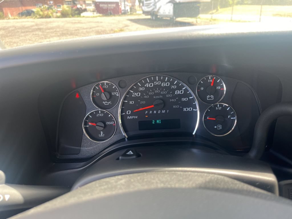 New 2025 Chevrolet Express 3500 Extended w/ Driver Convenience Package RWD image 16